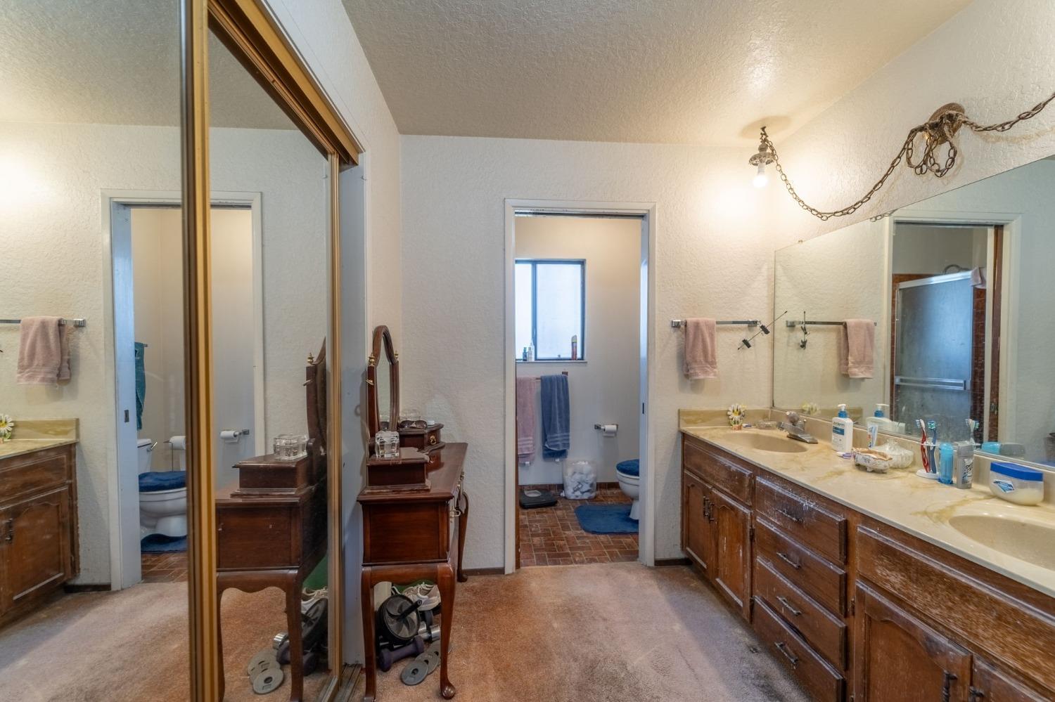 Detail Gallery Image 16 of 28 For 1439 Highland Ct, Manteca,  CA 95336 - 4 Beds | 2/1 Baths