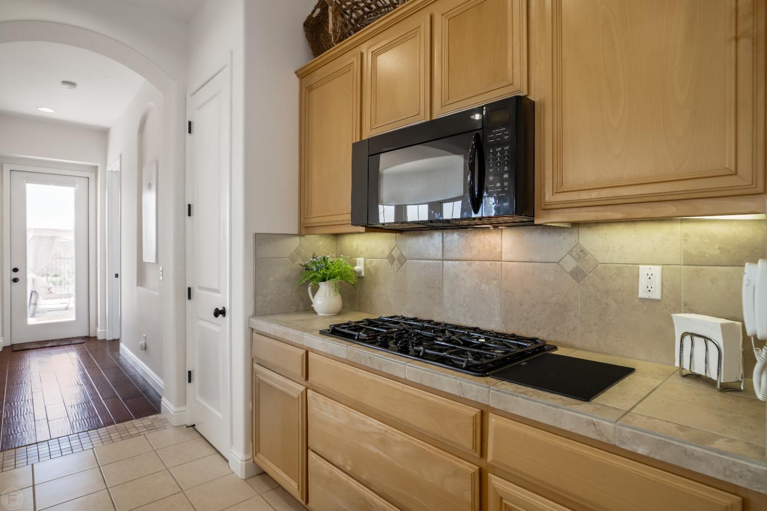 Detail Gallery Image 39 of 74 For 106 Glen View Ct, Copperopolis,  CA 95228 - 2 Beds | 2/1 Baths