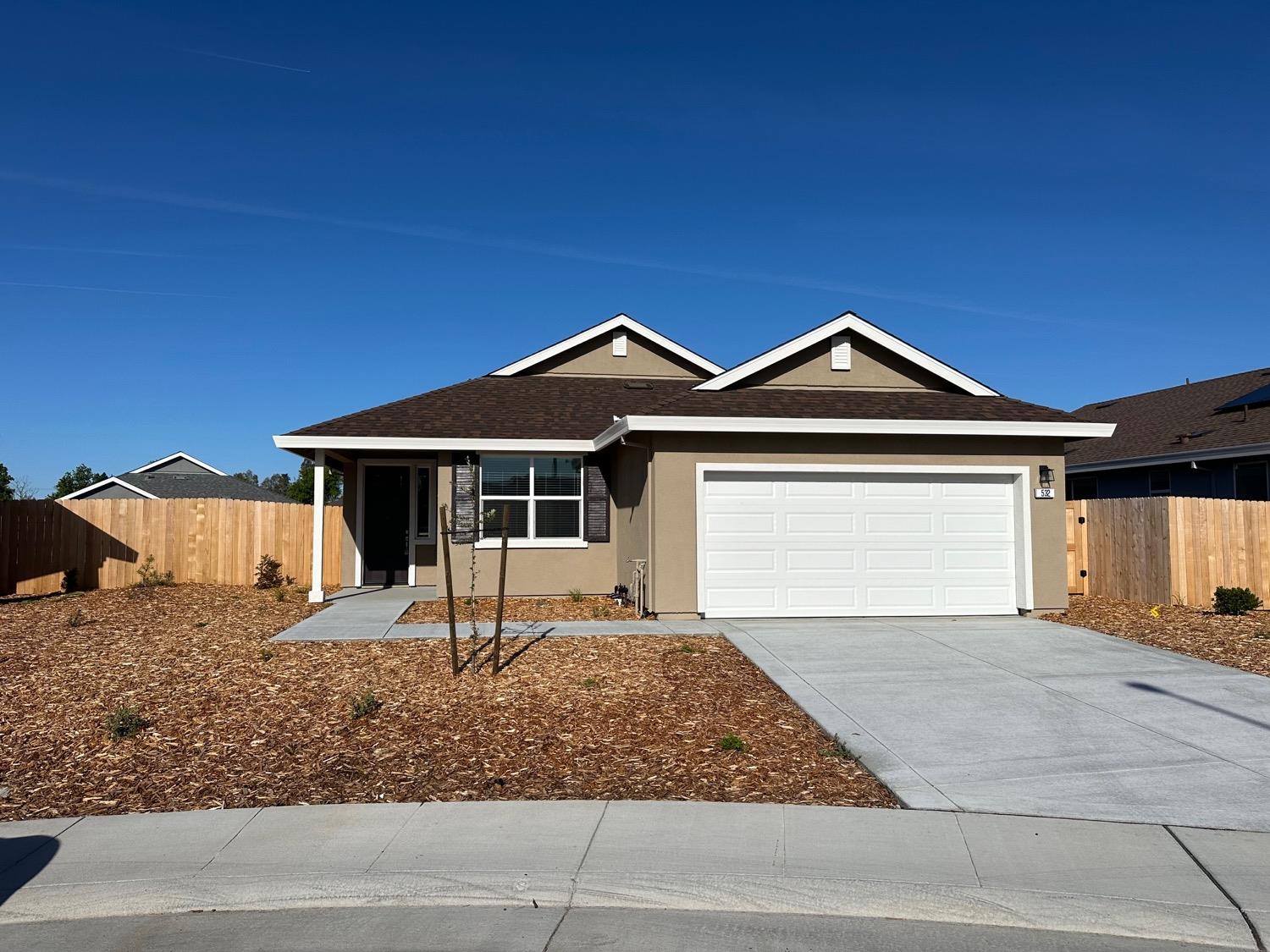 Detail Gallery Image 2 of 13 For 532 Fox Hunt Way, Rio Linda,  CA 95673 - 3 Beds | 2 Baths