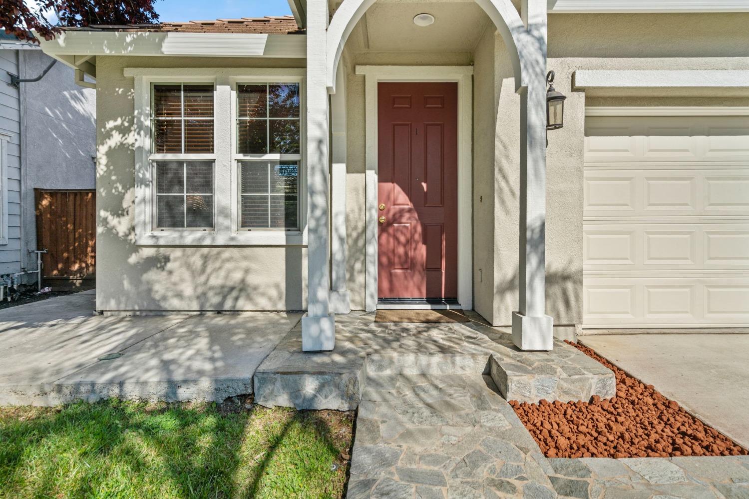 Detail Gallery Image 3 of 47 For 840 Kennedy Pl, Tracy,  CA 95377 - 4 Beds | 2/1 Baths