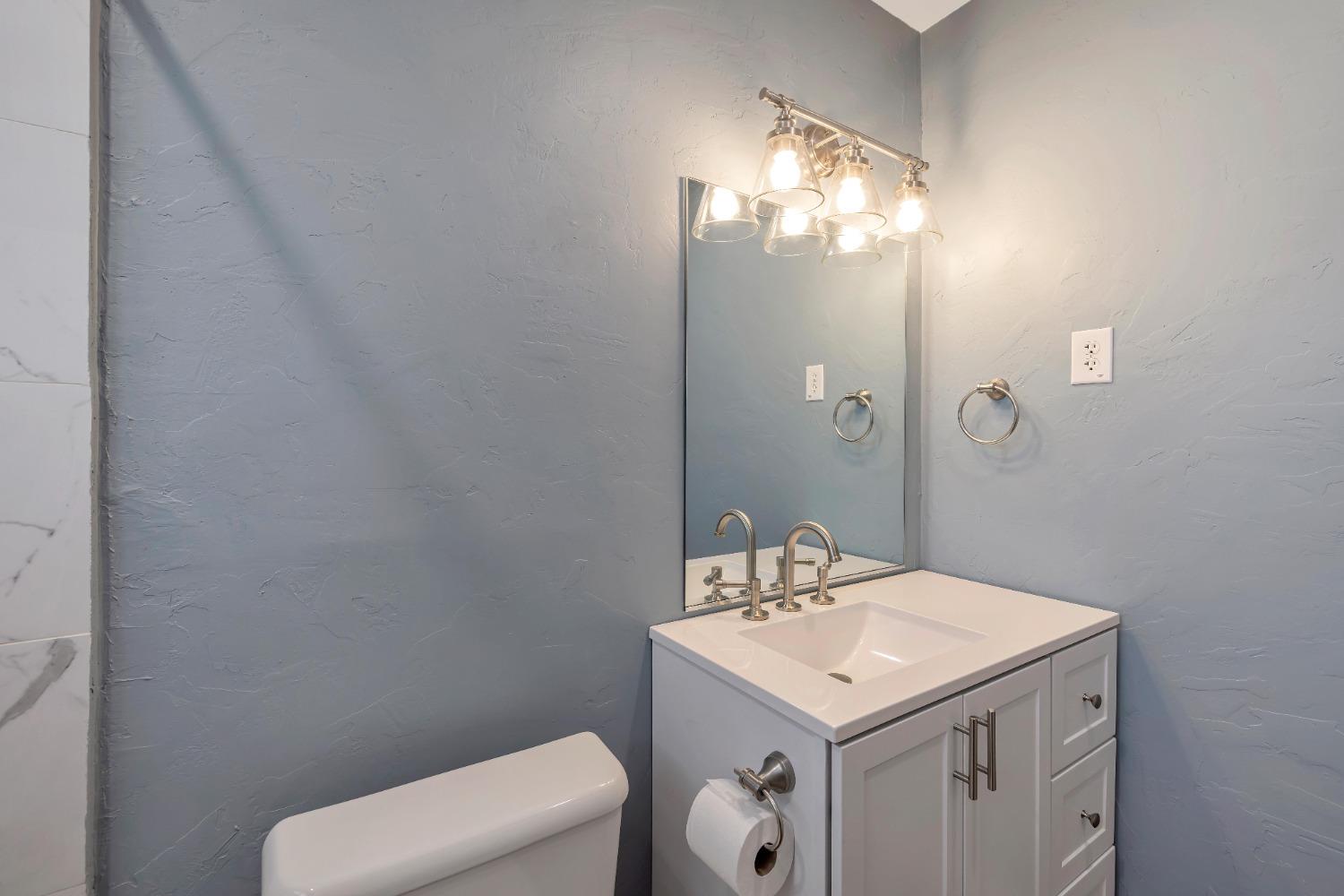 Detail Gallery Image 23 of 34 For 1323 School St, Folsom,  CA 95630 - 3 Beds | 2 Baths