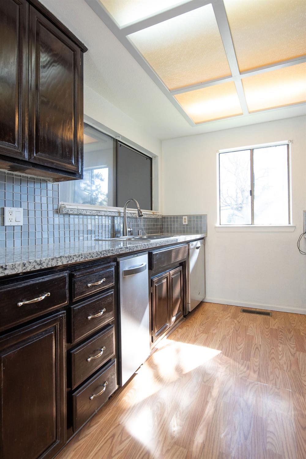 Detail Gallery Image 8 of 44 For 501 Rose Ave #11,  Modesto,  CA 95355 - 3 Beds | 2/1 Baths