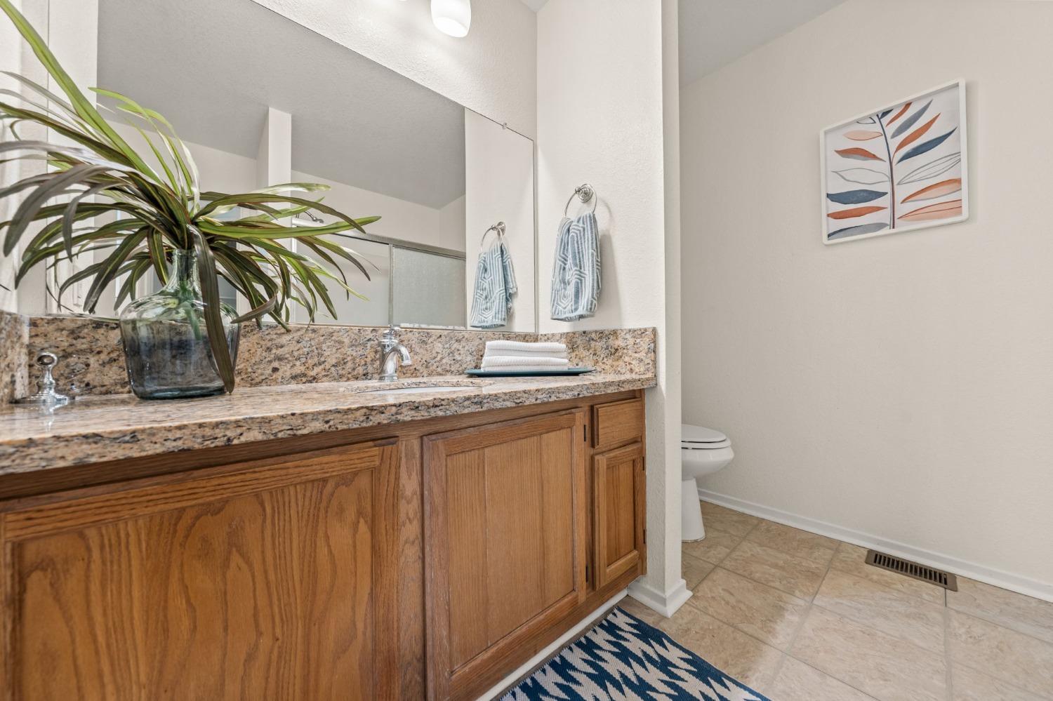 Detail Gallery Image 18 of 36 For 6334 Slippery Creek Lane, Citrus Heights,  CA 95621 - 3 Beds | 2/1 Baths