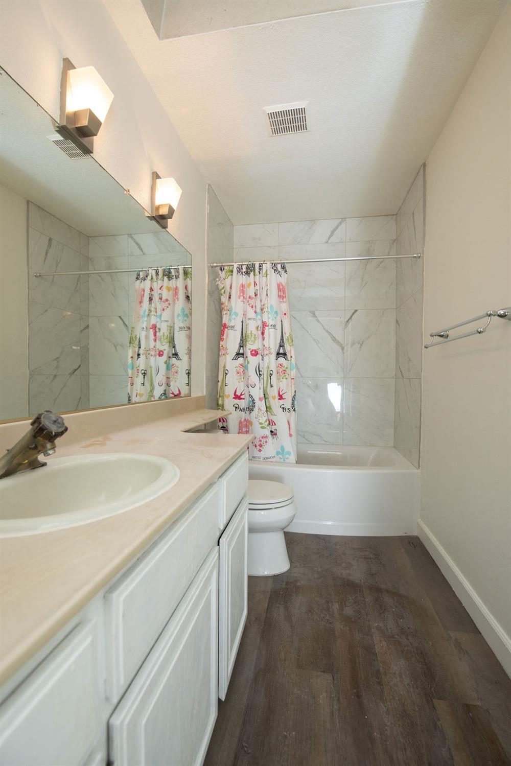Detail Gallery Image 12 of 44 For 501 Rose Ave #11,  Modesto,  CA 95355 - 3 Beds | 2/1 Baths