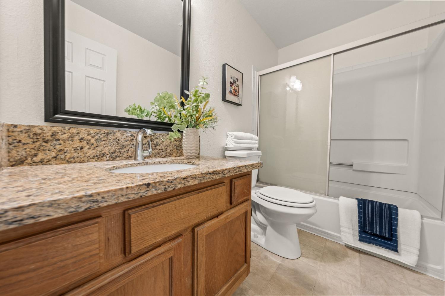 Detail Gallery Image 20 of 36 For 6334 Slippery Creek Lane, Citrus Heights,  CA 95621 - 3 Beds | 2/1 Baths
