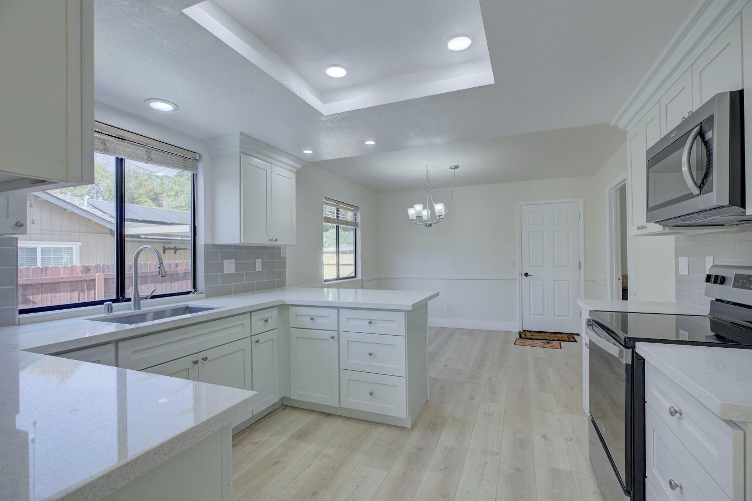 Detail Gallery Image 14 of 29 For 3757 Montclair Rd, Cameron Park,  CA 95682 - 3 Beds | 2 Baths