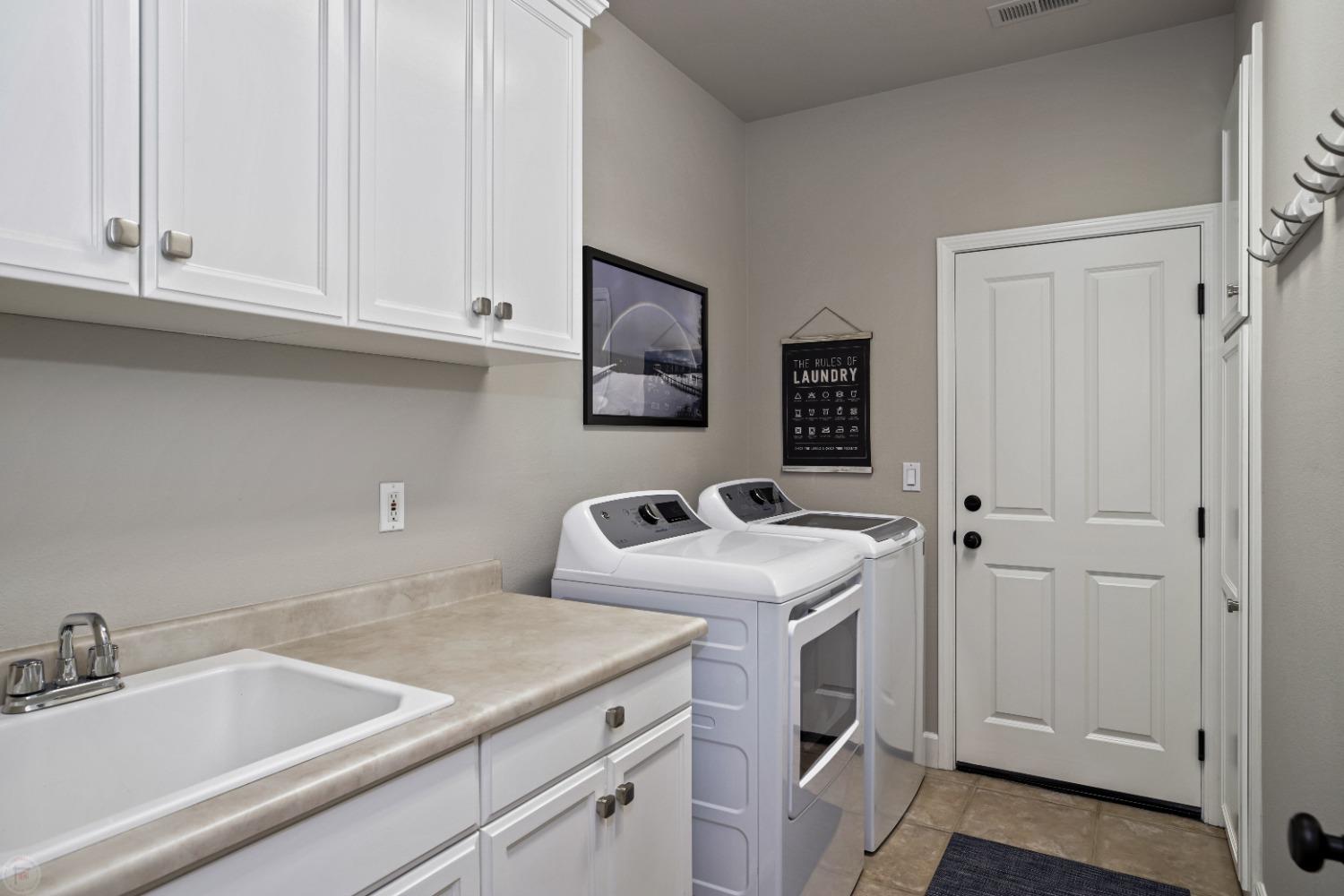 Detail Gallery Image 32 of 63 For 4236 Tsushima Ct, Stockton,  CA 95219 - 4 Beds | 2/1 Baths