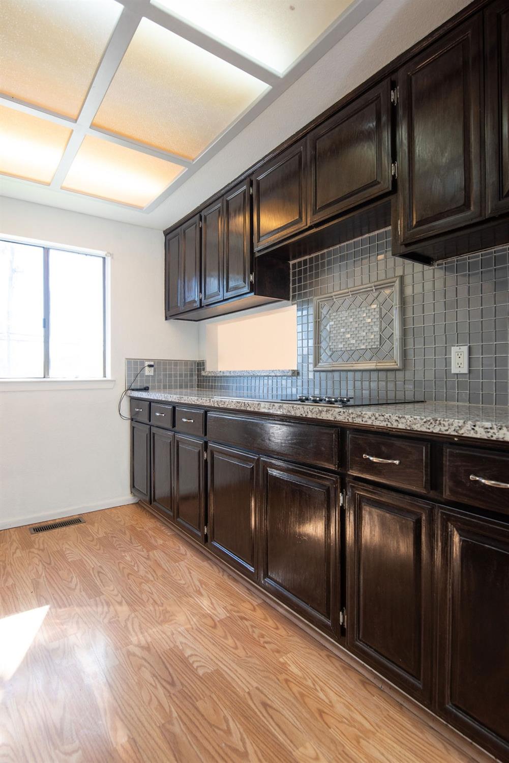 Detail Gallery Image 10 of 44 For 501 Rose Ave #11,  Modesto,  CA 95355 - 3 Beds | 2/1 Baths