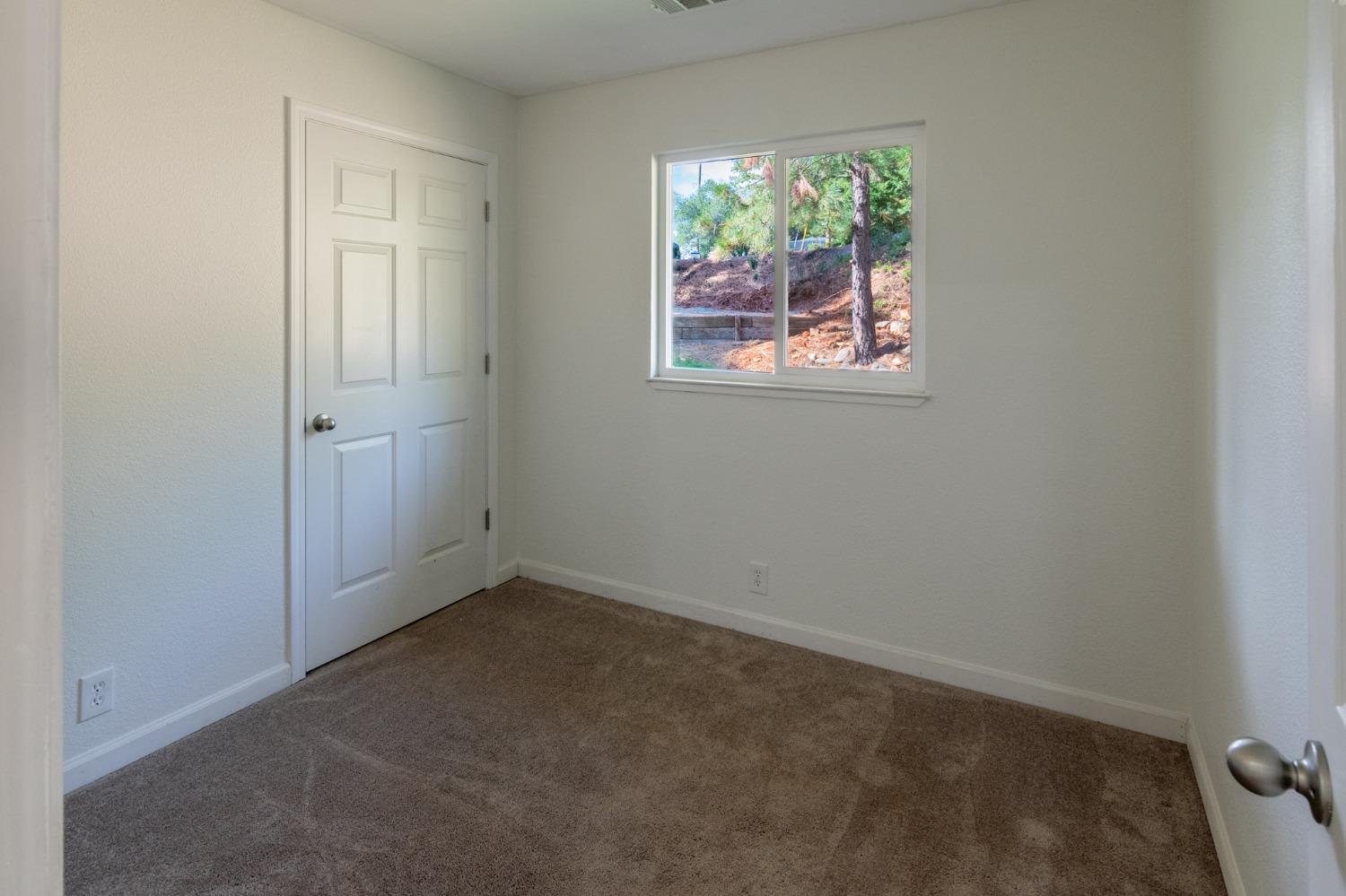 Detail Gallery Image 11 of 25 For 16305 Alexandra Way, Grass Valley,  CA 95949 - 4 Beds | 2 Baths
