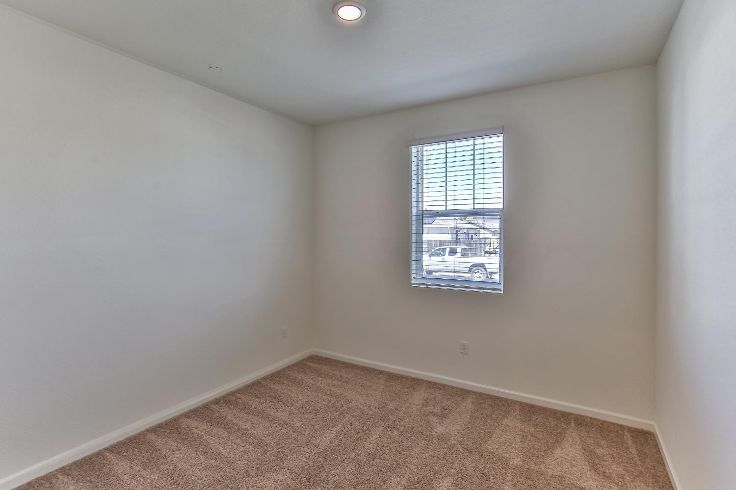 Detail Gallery Image 14 of 33 For 1950 Manchester Dr, Linda,  CA 95901 - 3 Beds | 2 Baths