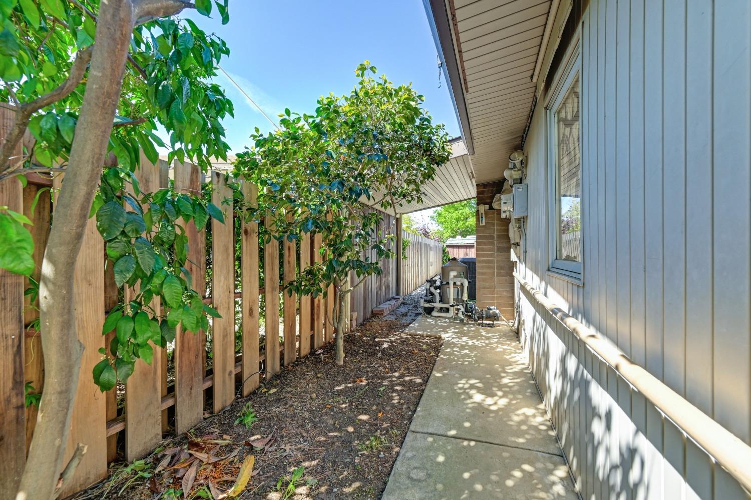 Detail Gallery Image 64 of 65 For 5224 Meckel Way, Sacramento,  CA 95841 - 3 Beds | 2 Baths