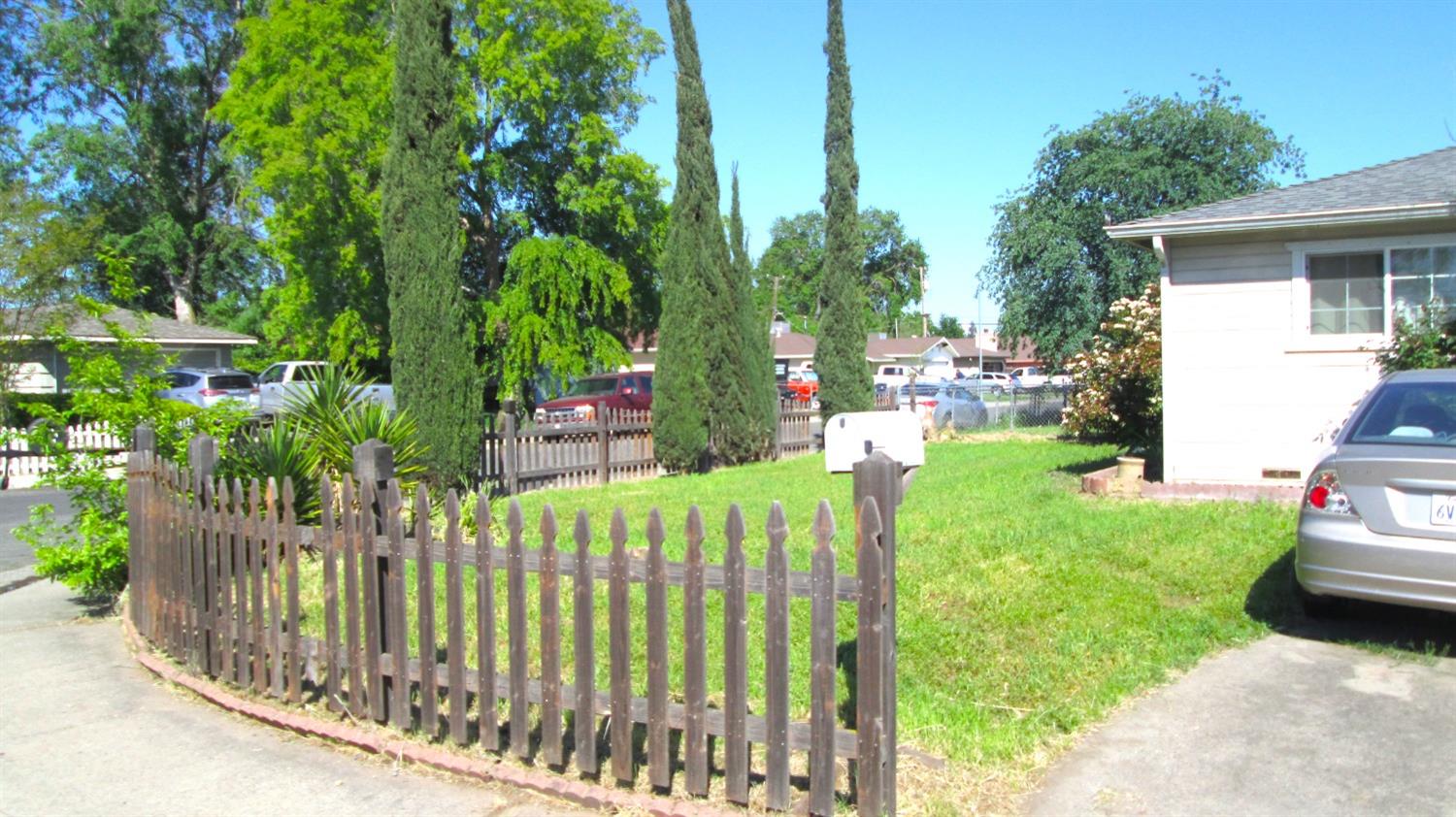 Albemarle Avenue, Rio Linda, California image 4