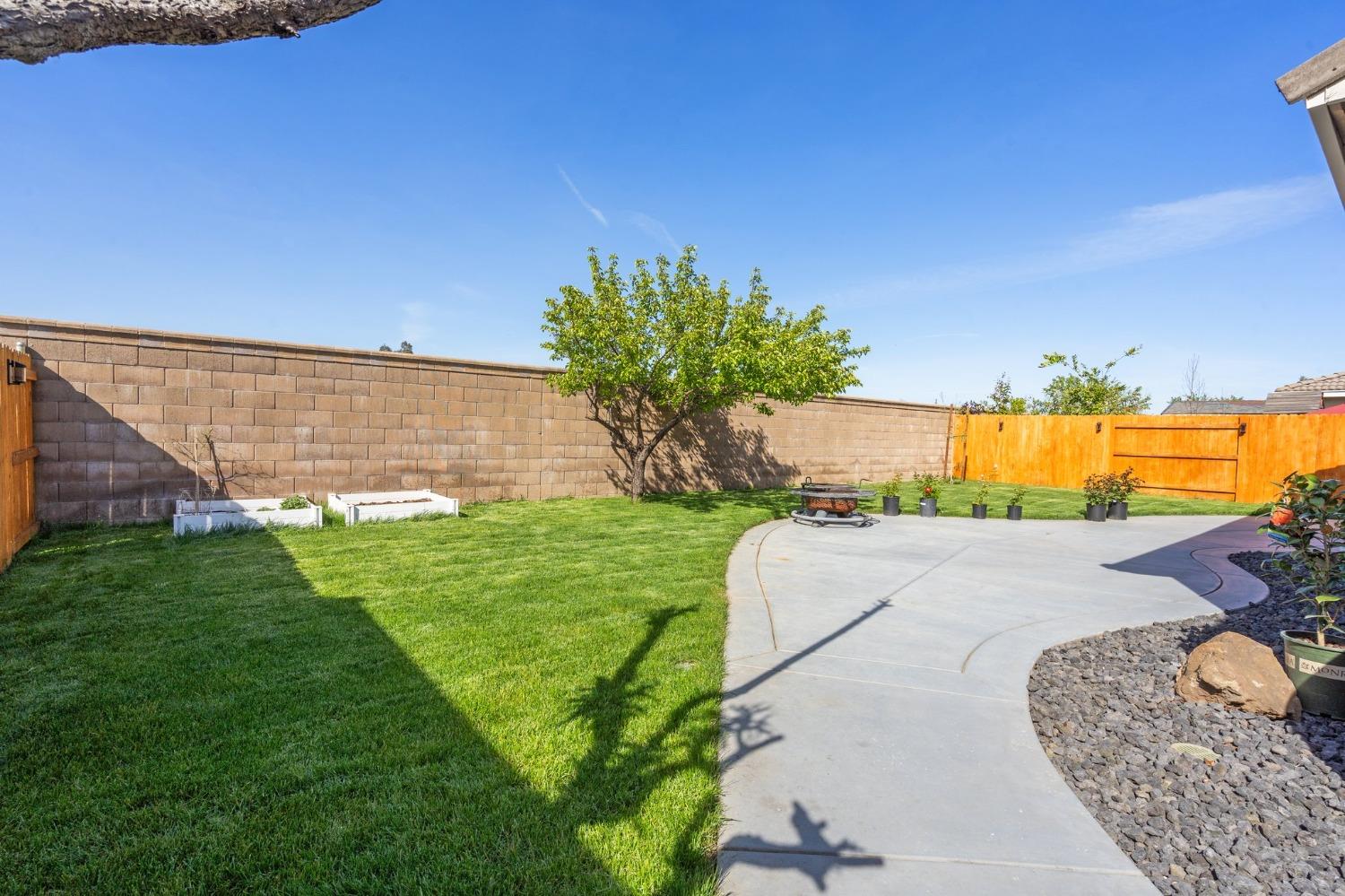 Detail Gallery Image 23 of 25 For 2189 August Way, Olivehurst,  CA 95961 - 3 Beds | 2 Baths
