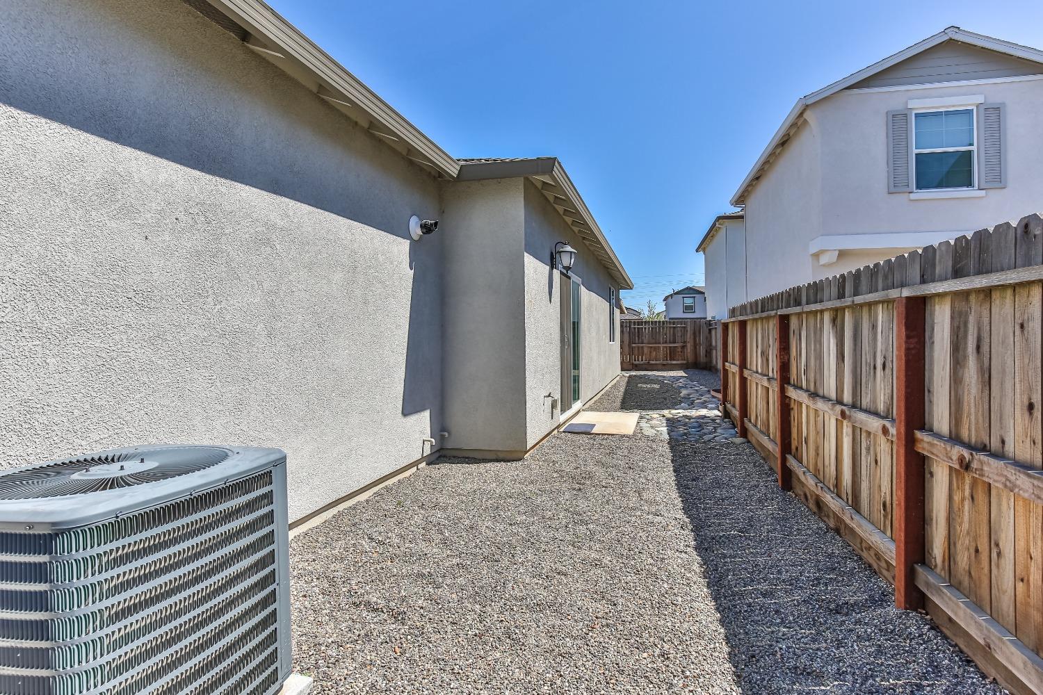 Detail Gallery Image 32 of 33 For 1950 Manchester Dr, Linda,  CA 95901 - 3 Beds | 2 Baths