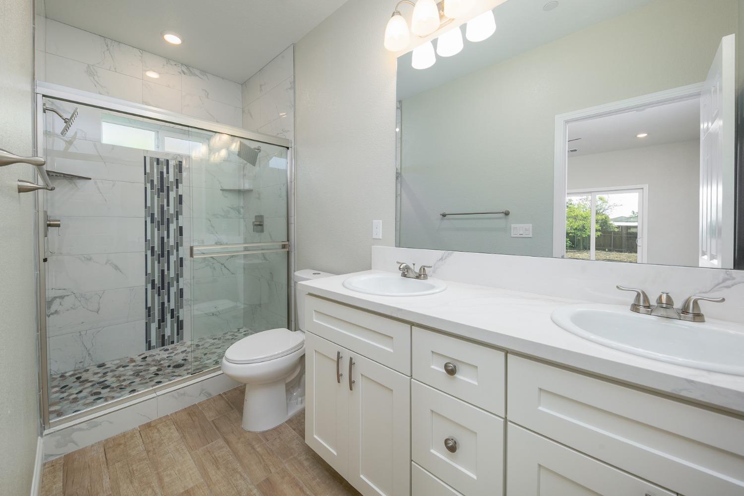 Detail Gallery Image 17 of 31 For 141 N Olive Ave, Stockton,  CA 95215 - 4 Beds | 2 Baths