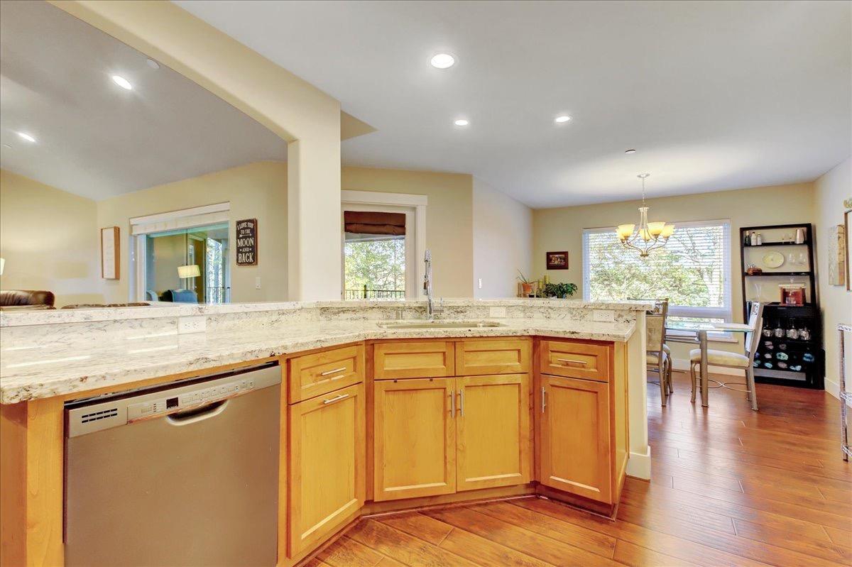 Detail Gallery Image 11 of 52 For 6525 Longridge Ct, Foresthill,  CA 95631 - 3 Beds | 2 Baths
