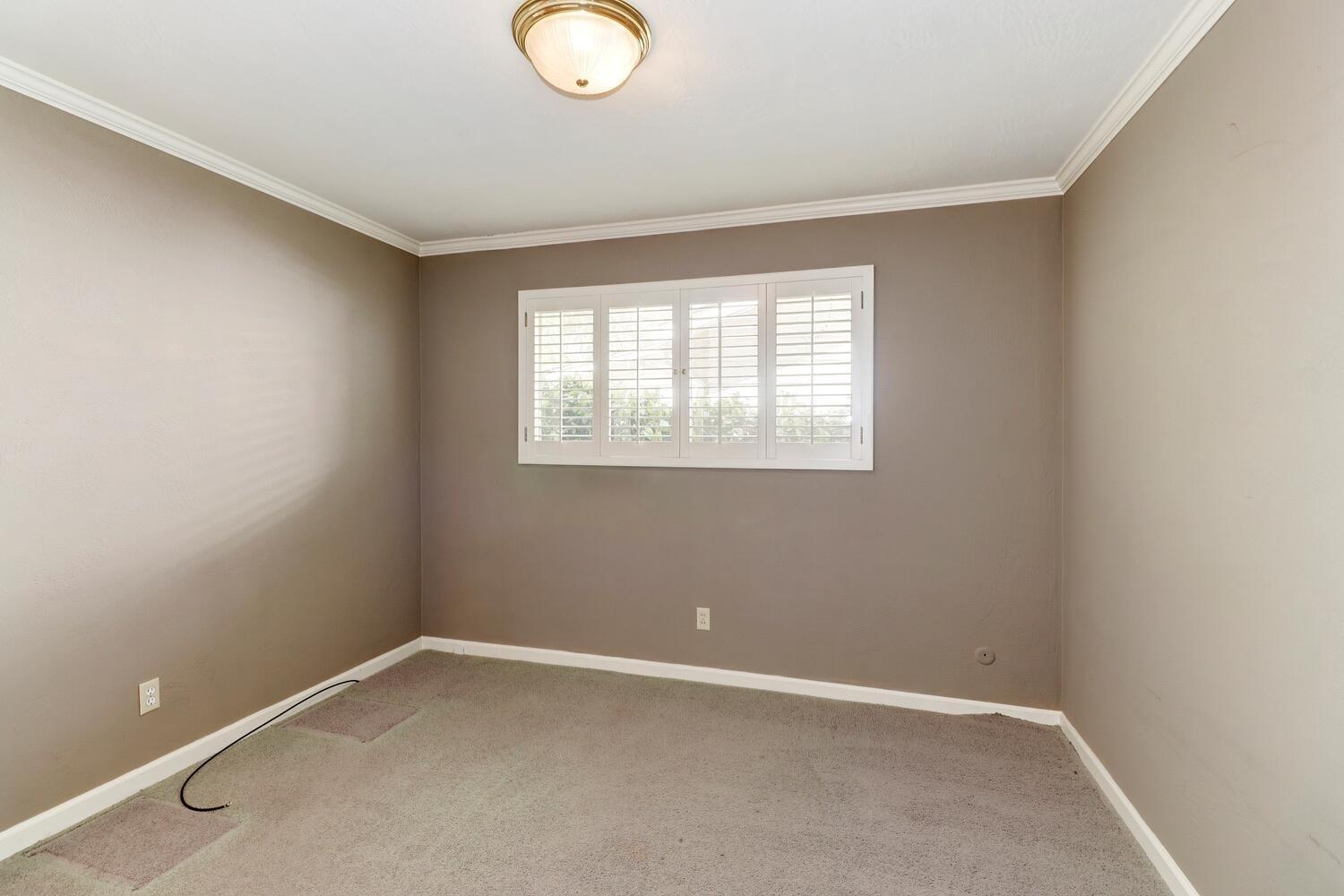 Detail Gallery Image 35 of 58 For 939 Stern Cir, Sacramento,  CA 95822 - 3 Beds | 2 Baths