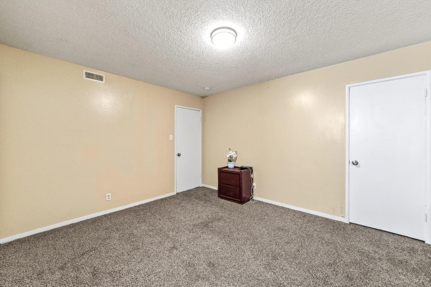 Detail Gallery Image 15 of 24 For 4467 Dorset St, Stockton,  CA 95207 - 2 Beds | 2/1 Baths
