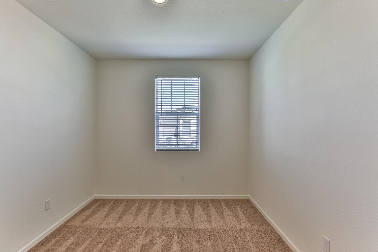 Detail Gallery Image 16 of 33 For 1950 Manchester Dr, Linda,  CA 95901 - 3 Beds | 2 Baths