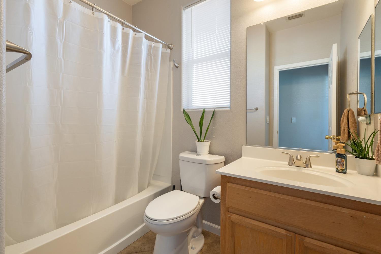Detail Gallery Image 17 of 25 For 2189 August Way, Olivehurst,  CA 95961 - 3 Beds | 2 Baths