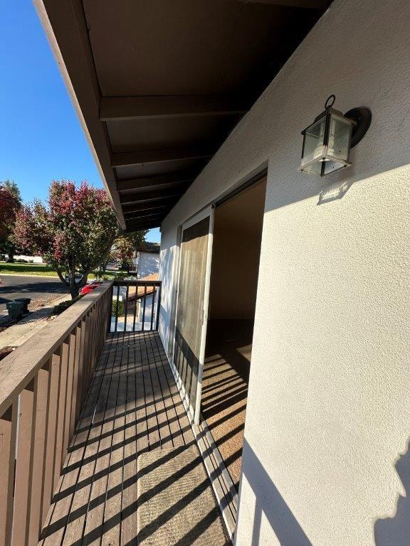 Detail Gallery Image 8 of 10 For 2709 S La Palma Dr, Modesto,  CA 95354 - 3 Beds | 2 Baths