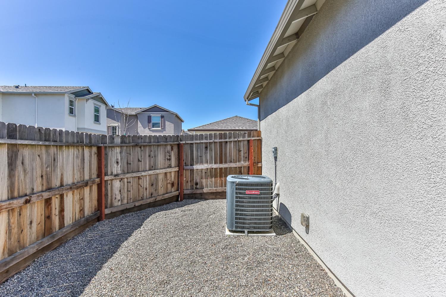 Detail Gallery Image 31 of 33 For 1950 Manchester Dr, Linda,  CA 95901 - 3 Beds | 2 Baths