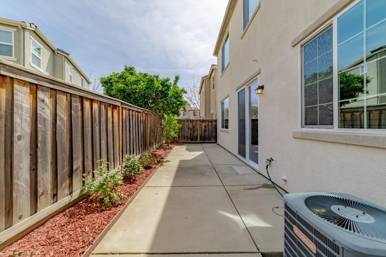 Detail Gallery Image 35 of 35 For 106 Bradley Ct, Folsom,  CA 95630 - 4 Beds | 2/1 Baths