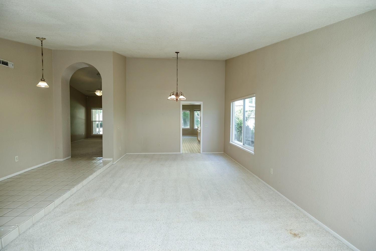 Detail Gallery Image 7 of 36 For 4041 St Joseph Pl, Turlock,  CA 95382 - 3 Beds | 2 Baths