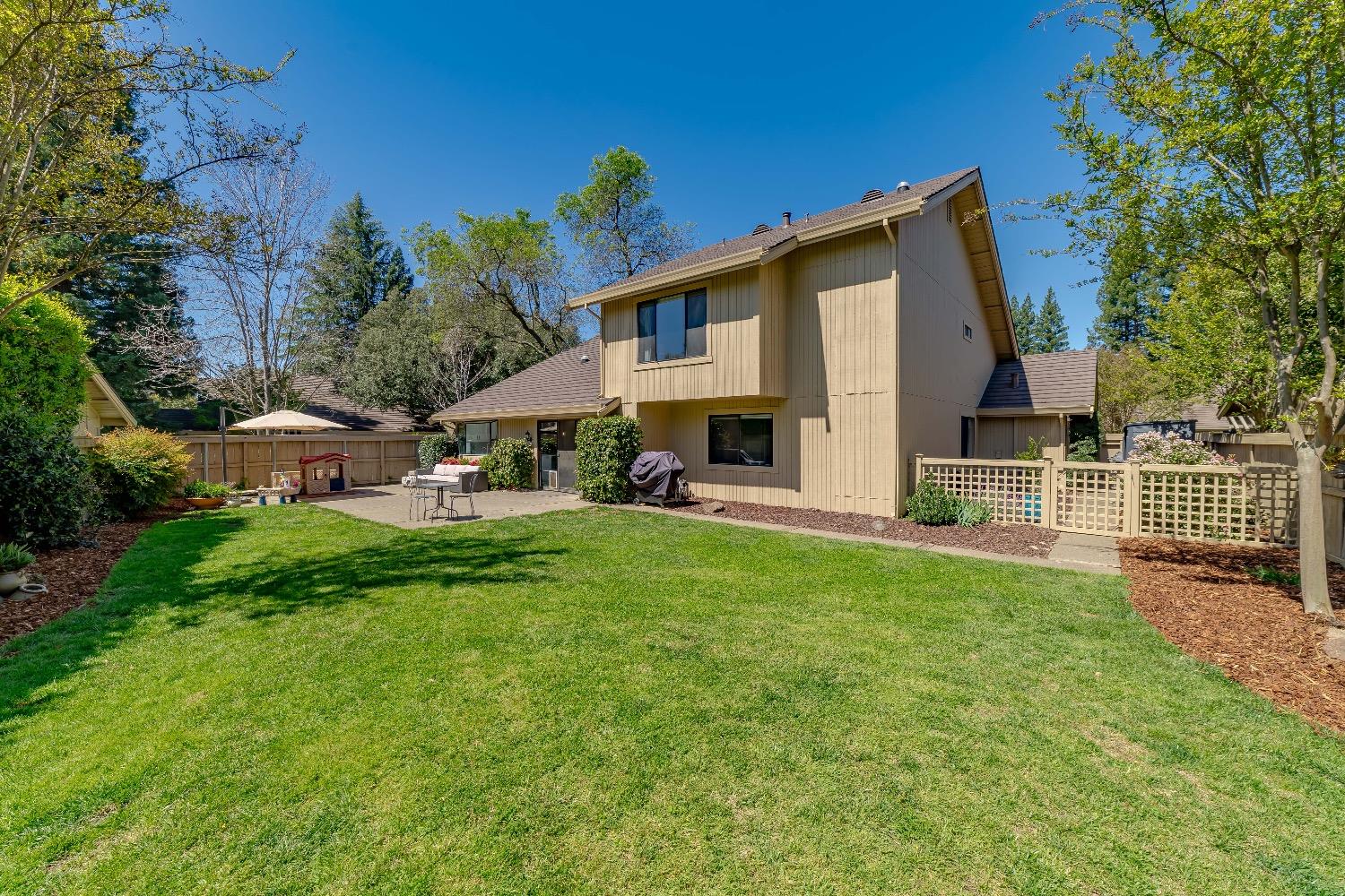Detail Gallery Image 38 of 45 For 11350 Buckeye Hill Ct, Gold River,  CA 95670 - 3 Beds | 2 Baths