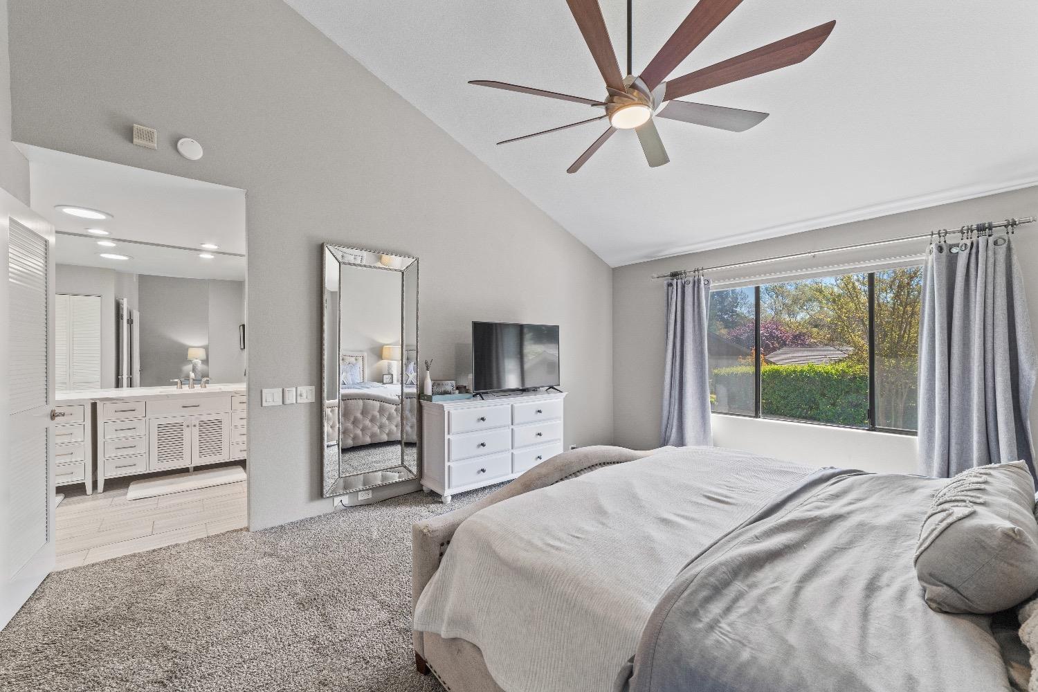 Detail Gallery Image 31 of 45 For 11350 Buckeye Hill Ct, Gold River,  CA 95670 - 3 Beds | 2 Baths