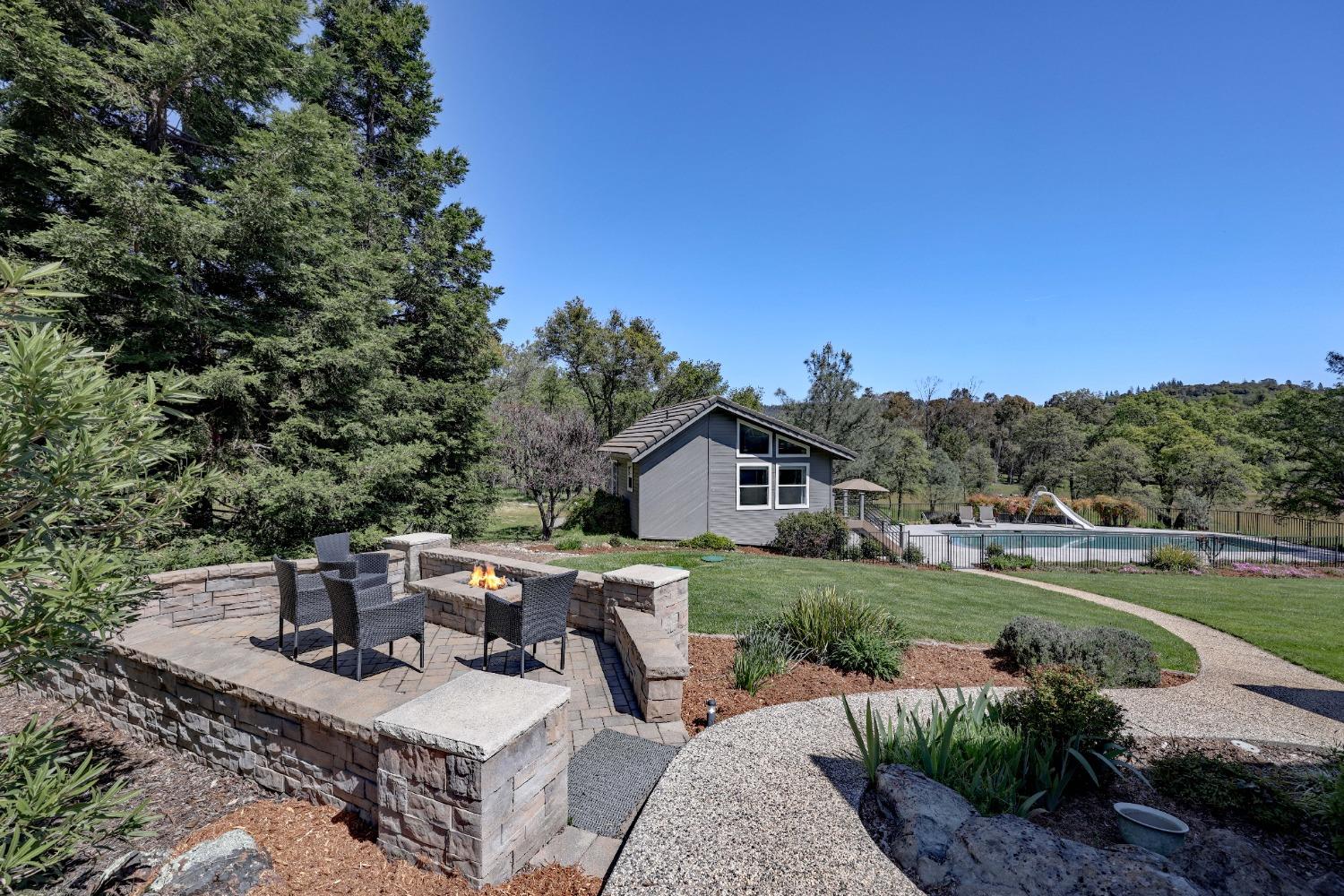 Detail Gallery Image 47 of 89 For 13875 Moss Rock Dr, Auburn,  CA 95602 - 5 Beds | 4/1 Baths