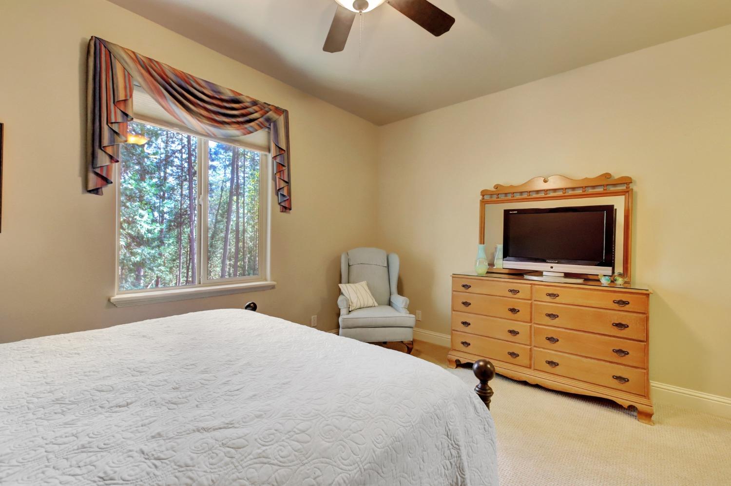 Detail Gallery Image 43 of 96 For 10385 Indian Trl, Nevada City,  CA 95959 - 3 Beds | 2/1 Baths
