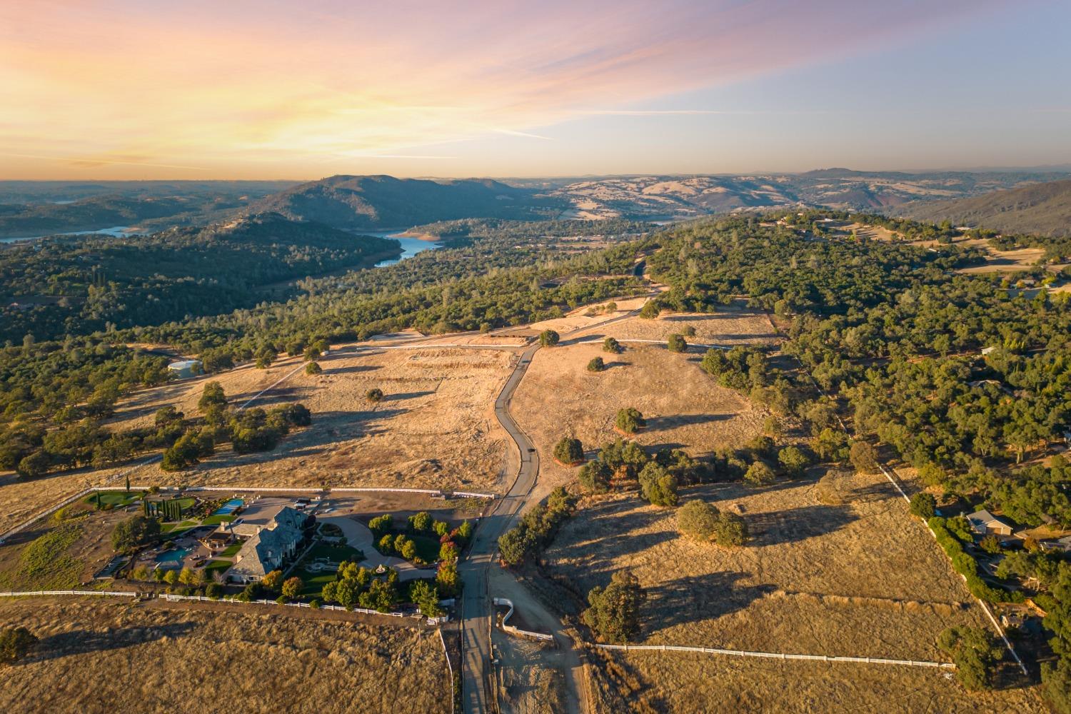 Detail Gallery Image 6 of 10 For 2025 via Veritas, El Dorado Hills,  CA 95762 - – Beds | – Baths