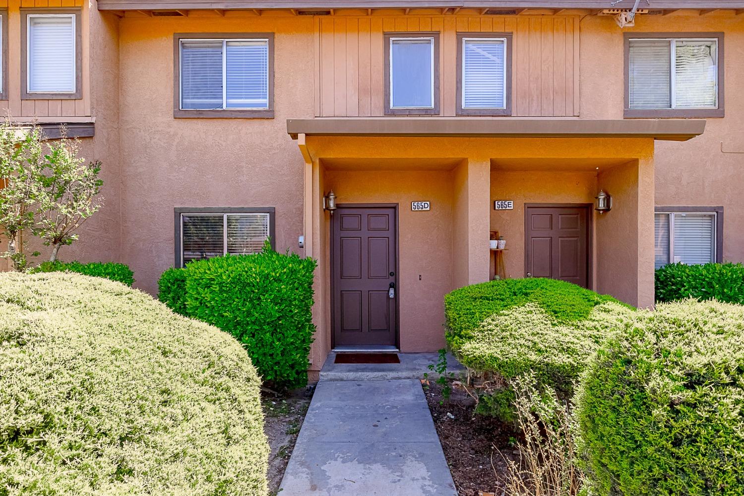Detail Gallery Image 1 of 1 For 565 Lincoln Ave #D,  Modesto,  CA 95354 - 2 Beds | 1/1 Baths