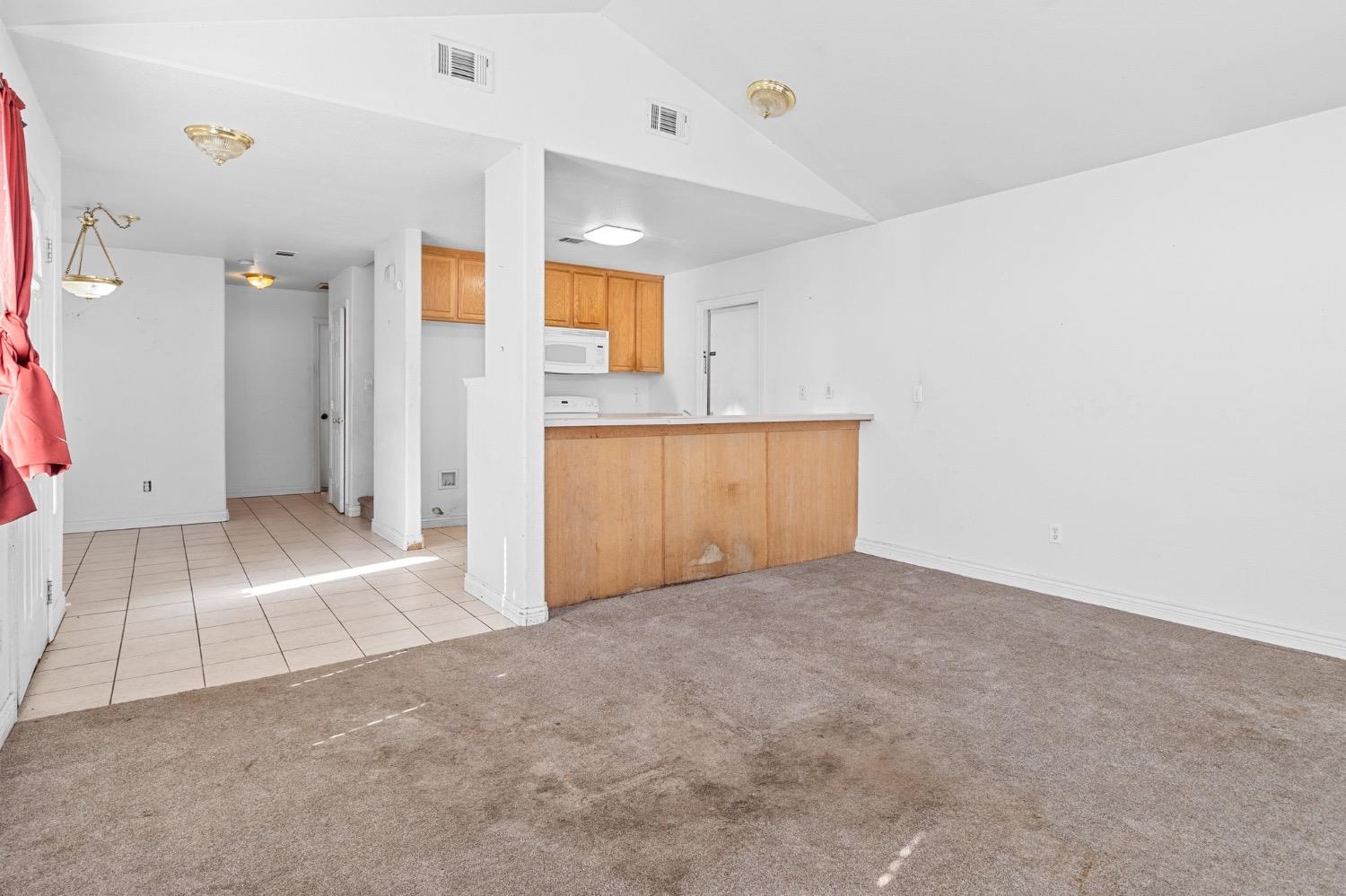 Detail Gallery Image 6 of 21 For 1055 Vermont St #125,  Turlock,  CA 95380 - 3 Beds | 2 Baths