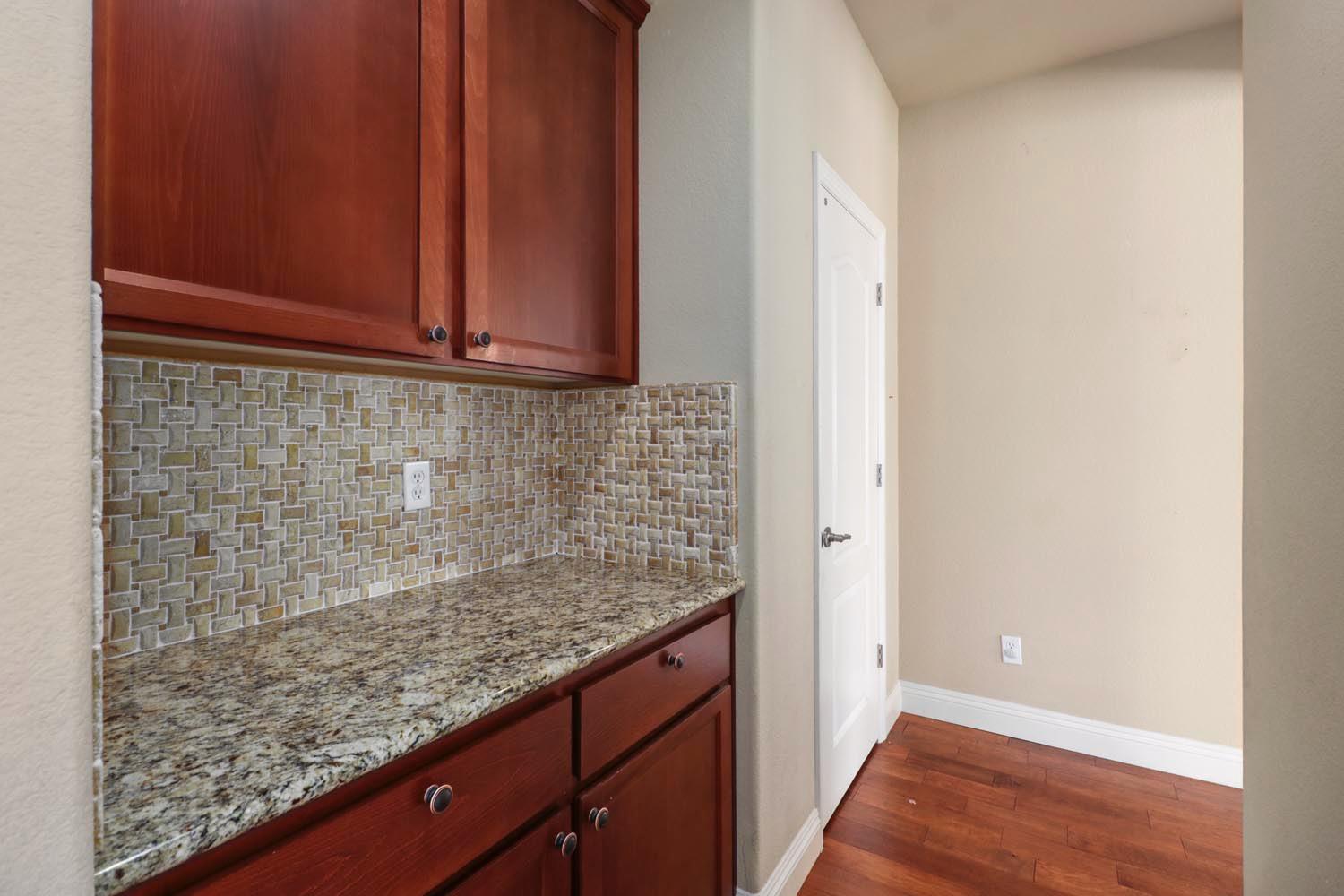 Detail Gallery Image 16 of 48 For 851 Spotted Pony Ln, Rocklin,  CA 95765 - 4 Beds | 3/1 Baths