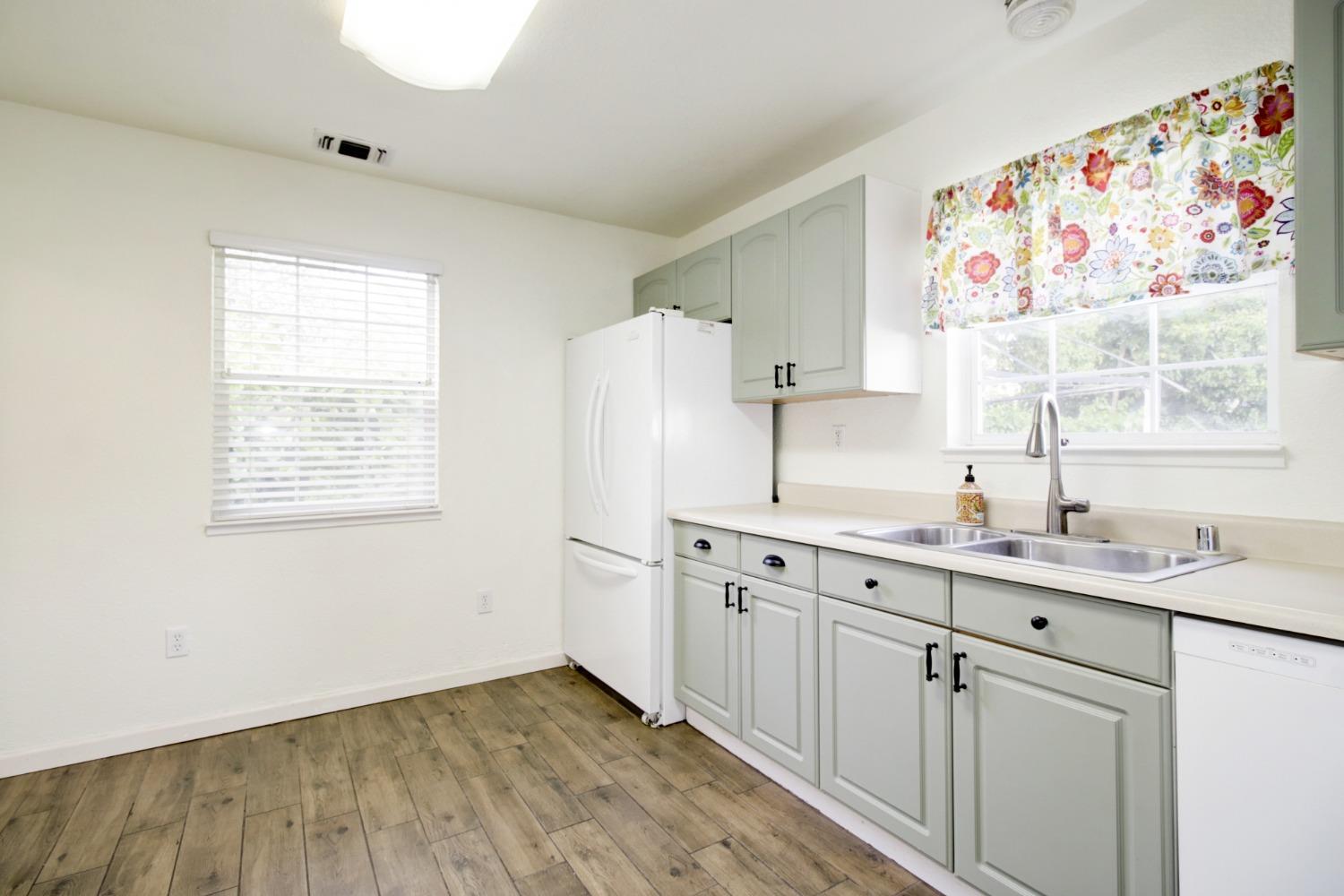 Detail Gallery Image 7 of 40 For 36043 Willow Ave, Clarksburg,  CA 95612 - 2 Beds | 1 Baths