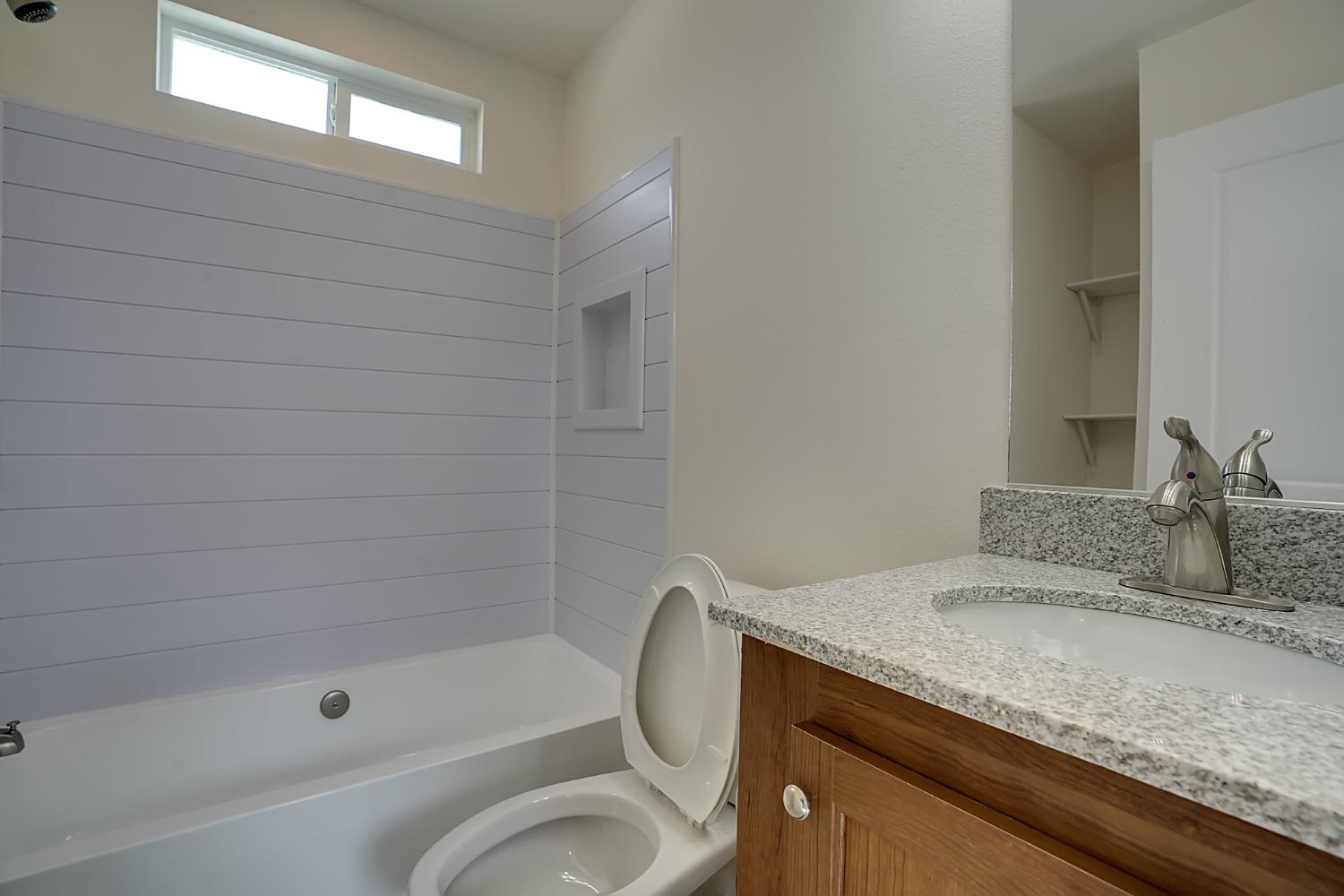 Detail Gallery Image 16 of 24 For 1412 S 1st St 21, Turlock,  CA 95380 - 2 Beds | 1 Baths