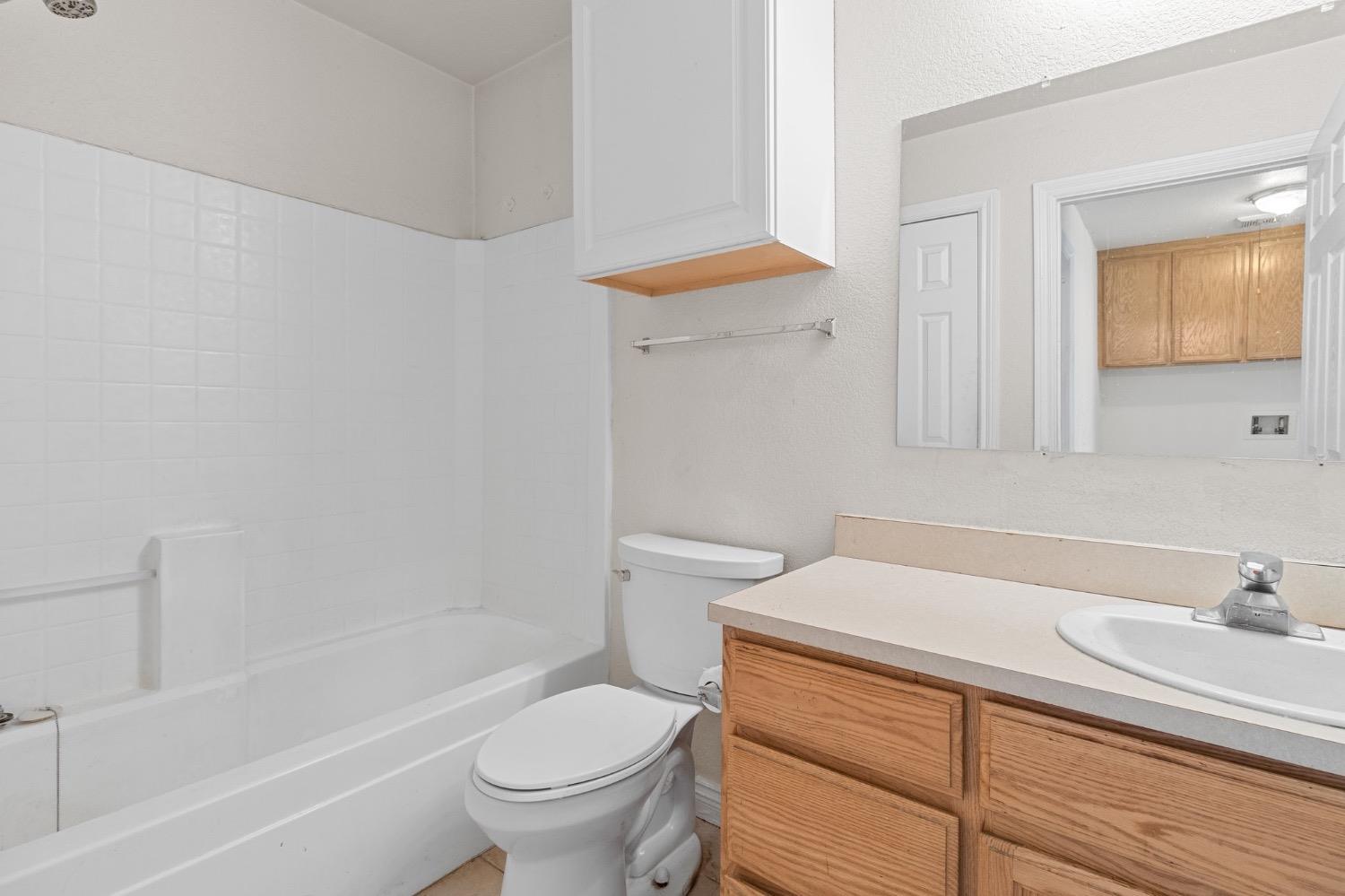 Detail Gallery Image 14 of 21 For 1055 Vermont St #125,  Turlock,  CA 95380 - 3 Beds | 2 Baths