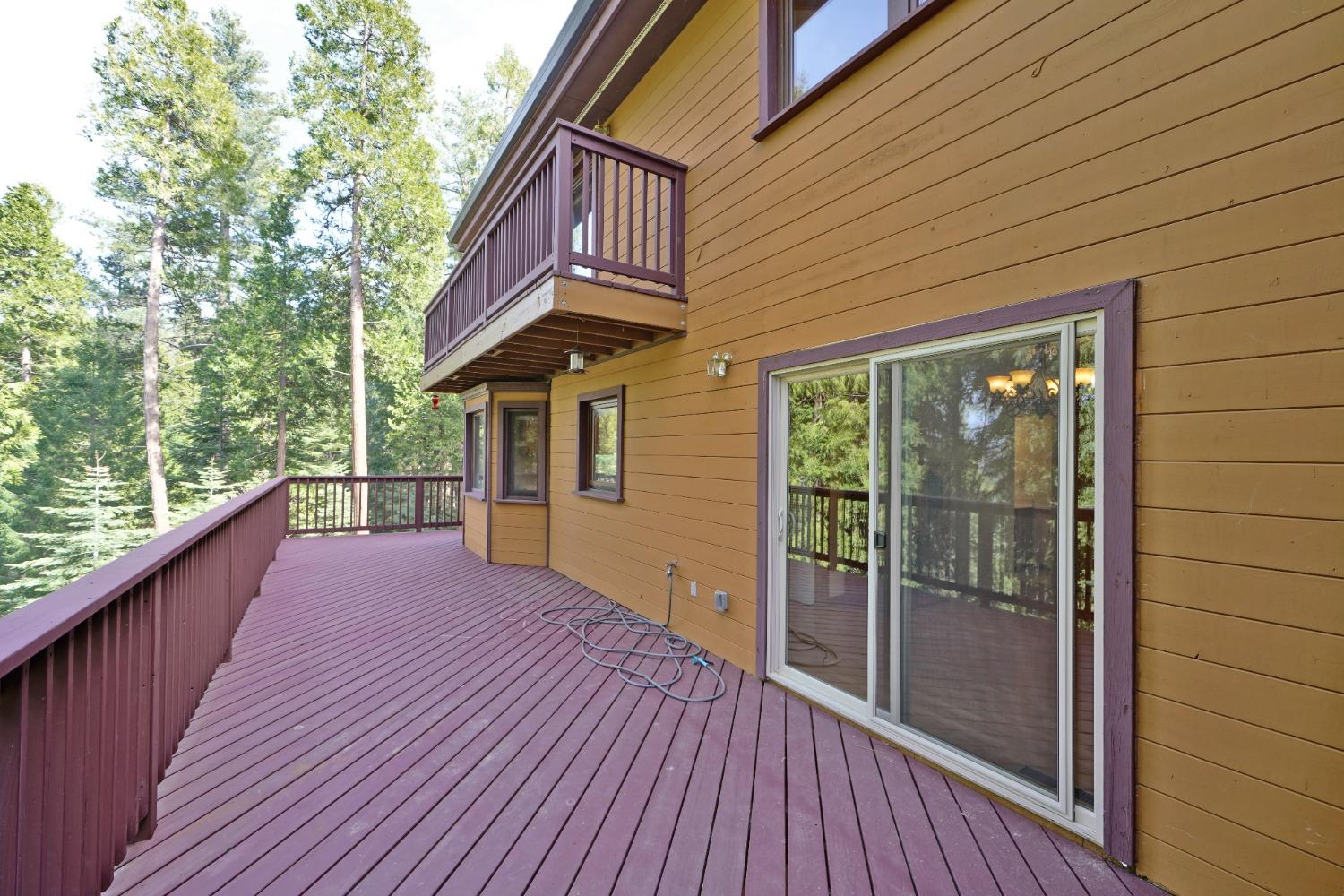 Detail Gallery Image 14 of 57 For 5041 Debron Ct, Pollock Pines,  CA 95726 - 4 Beds | 3/1 Baths
