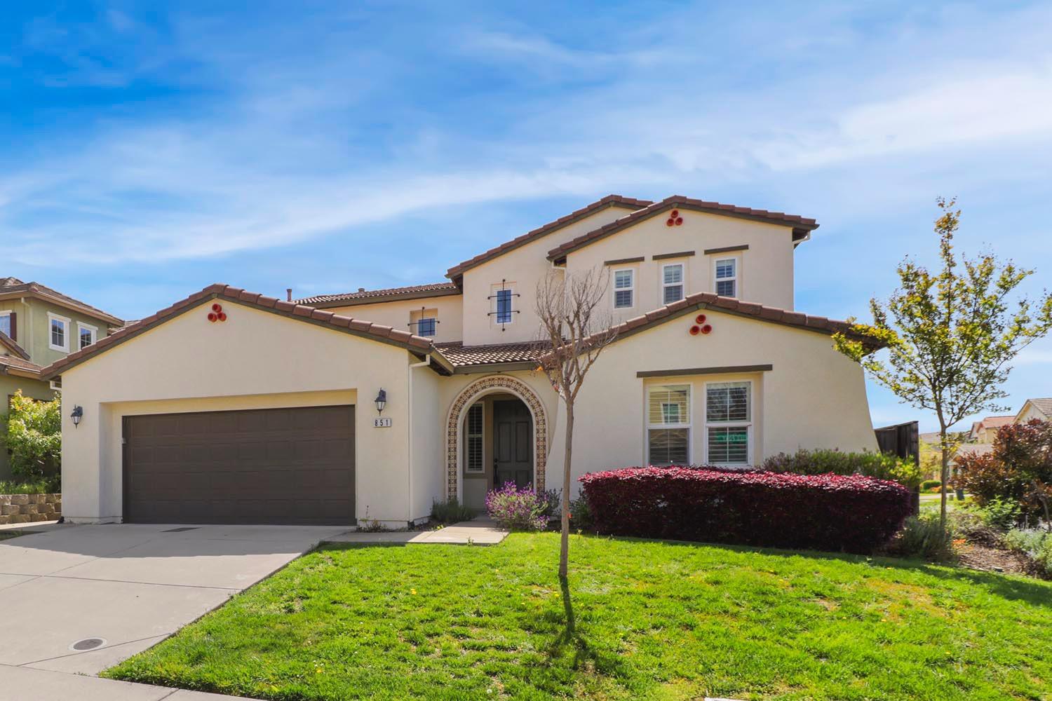Photo of 851 Spotted Pony Lane, Rocklin, CA 95765