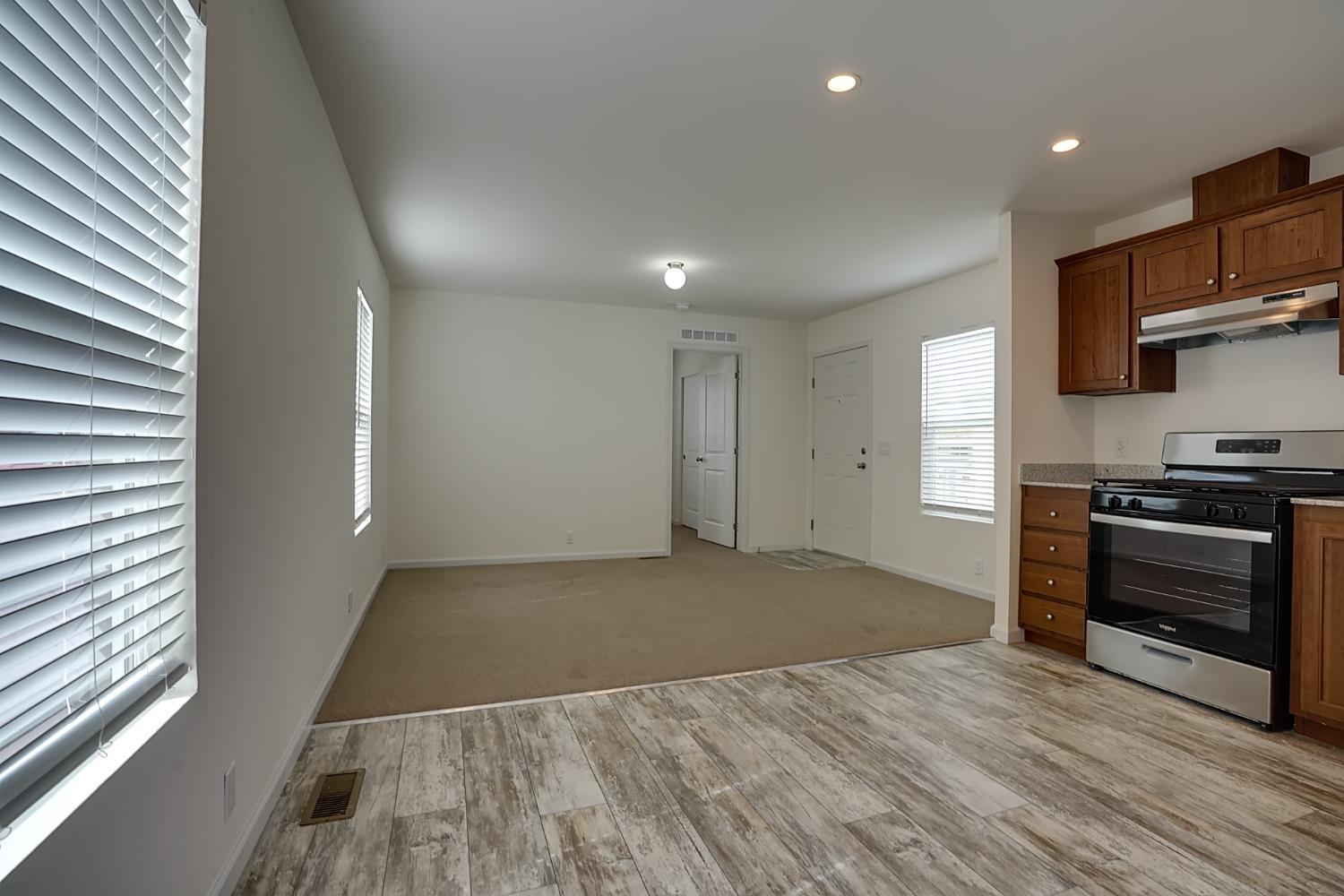 Detail Gallery Image 21 of 24 For 1412 S 1st St 21, Turlock,  CA 95380 - 2 Beds | 1 Baths