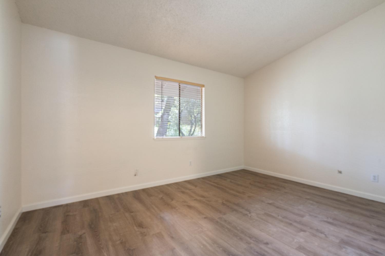 Detail Gallery Image 12 of 25 For 13063 Lincoln Way #G,  Auburn,  CA 95603 - 2 Beds | 1/1 Baths