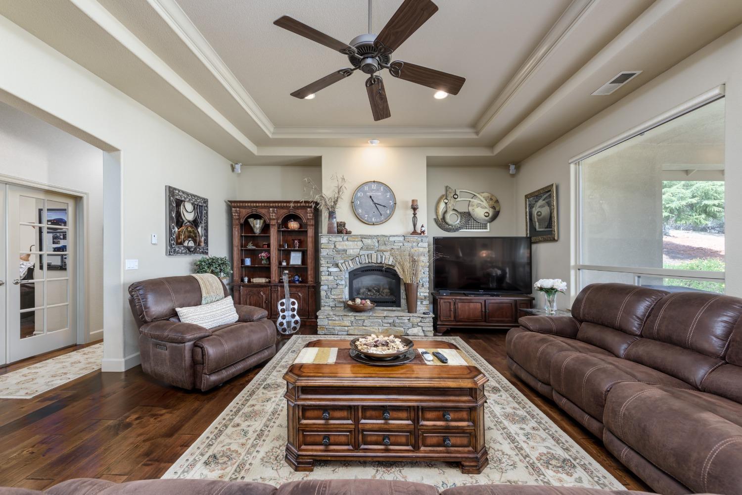 Detail Gallery Image 13 of 44 For 4410 Fremonts Loop, Rescue,  CA 95672 - 4 Beds | 3/1 Baths