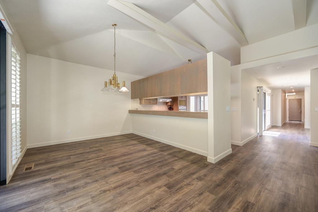 Detail Gallery Image 14 of 33 For 2367 Hyde Park Cir, Lodi,  CA 95242 - 2 Beds | 2 Baths
