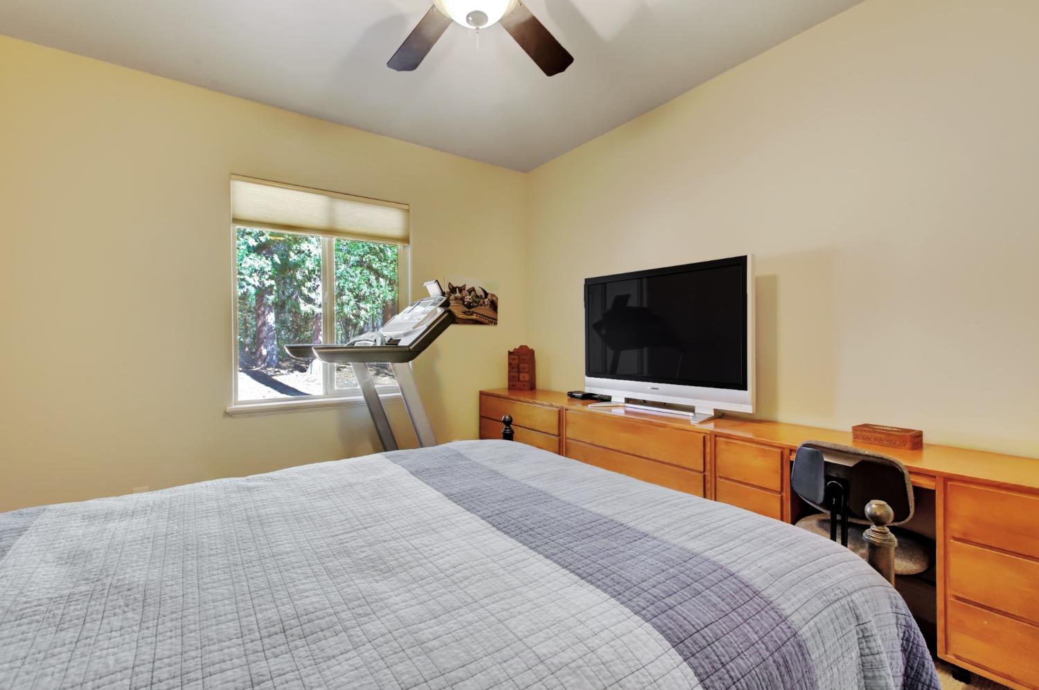 Detail Gallery Image 31 of 96 For 10385 Indian Trl, Nevada City,  CA 95959 - 3 Beds | 2/1 Baths