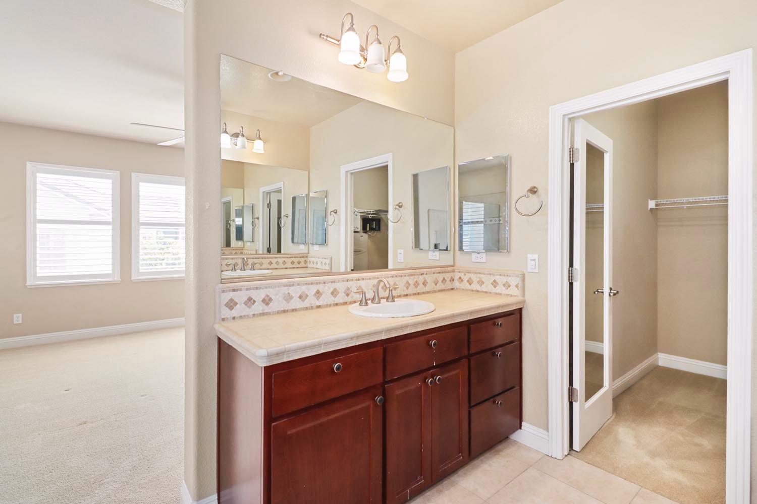 Detail Gallery Image 30 of 48 For 851 Spotted Pony Ln, Rocklin,  CA 95765 - 4 Beds | 3/1 Baths