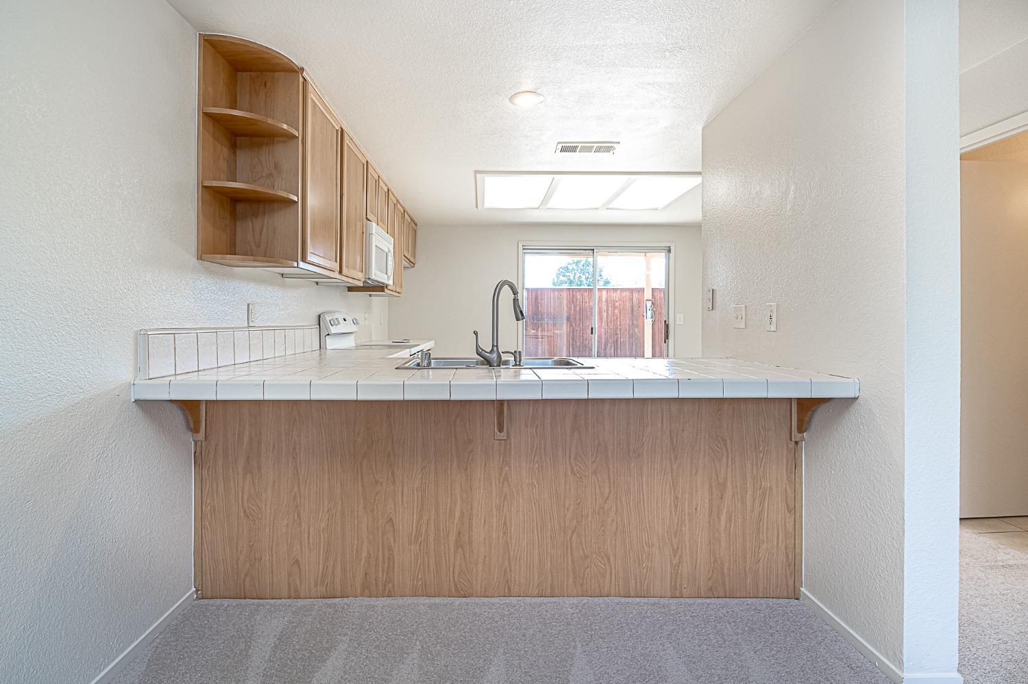 Detail Gallery Image 10 of 25 For 565 Lincoln Ave #D,  Modesto,  CA 95354 - 2 Beds | 1/1 Baths
