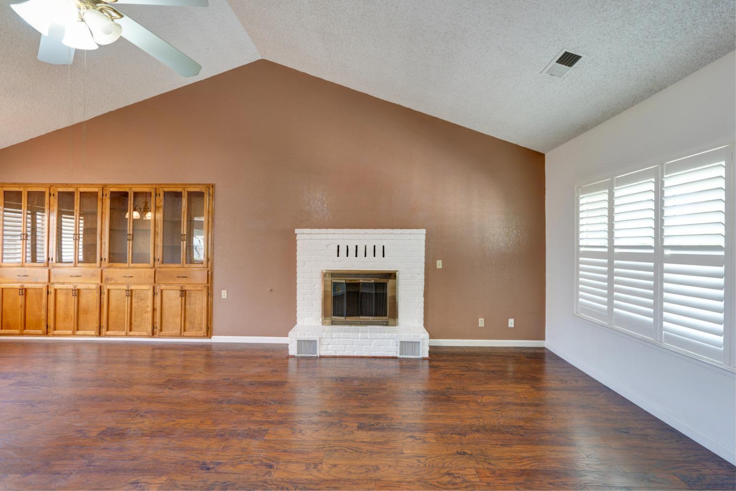 Detail Gallery Image 10 of 51 For 2768 Saratoga Ave, Merced,  CA 95340 - 3 Beds | 2 Baths