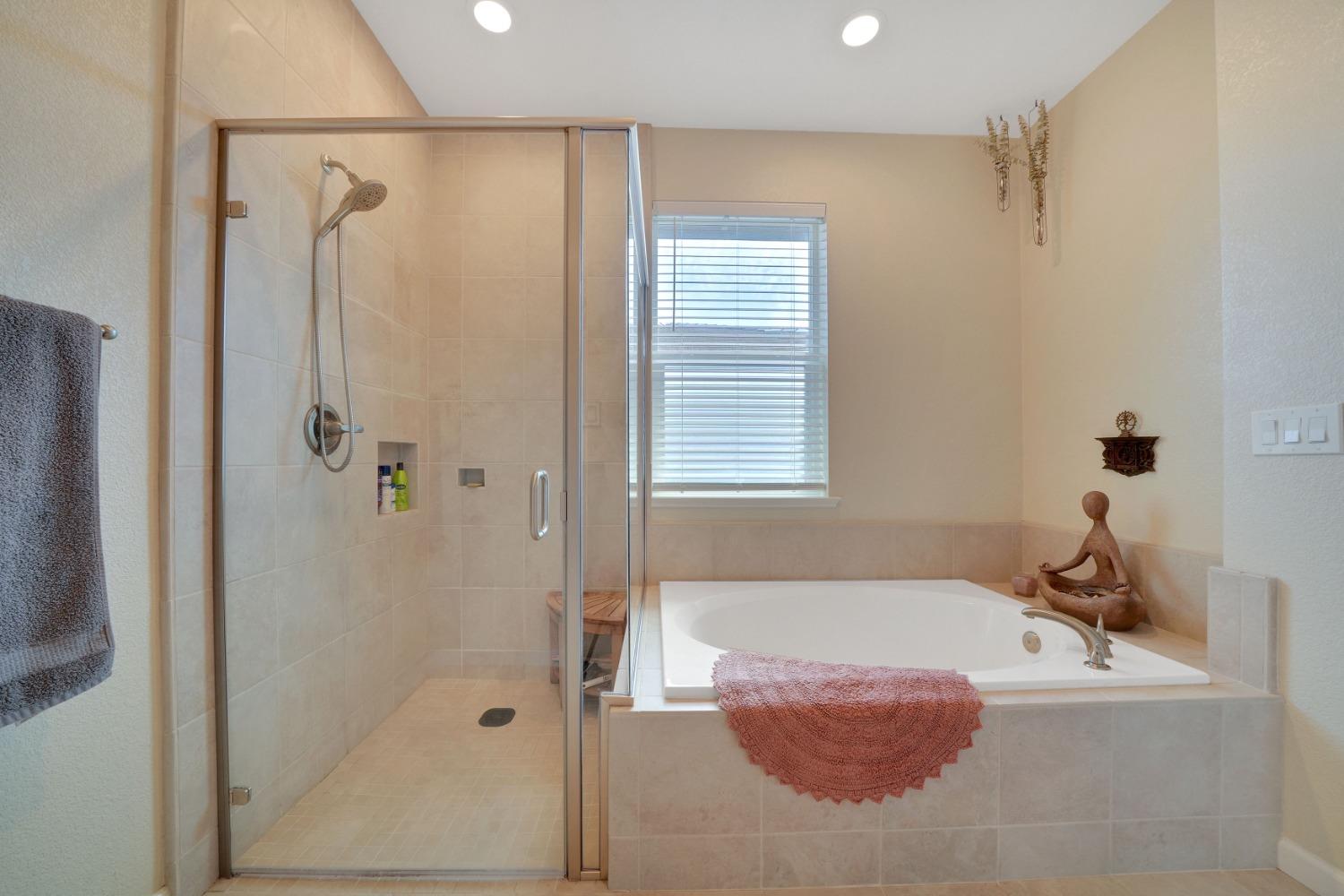 Detail Gallery Image 16 of 36 For 2054 Thomas Dr, Jackson,  CA 95642 - 3 Beds | 2 Baths